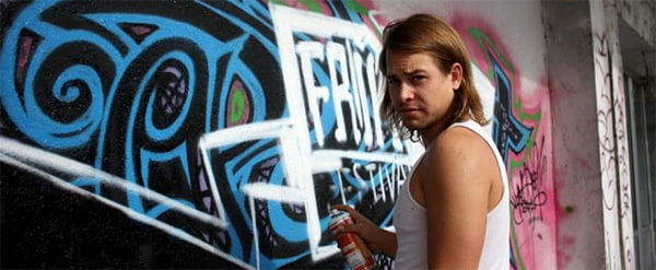 Уличен уметник Ким Кестер